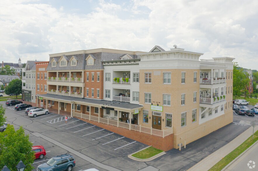 Primary Photo Of 601-637 Genesee St, Delafield General Retail For Lease