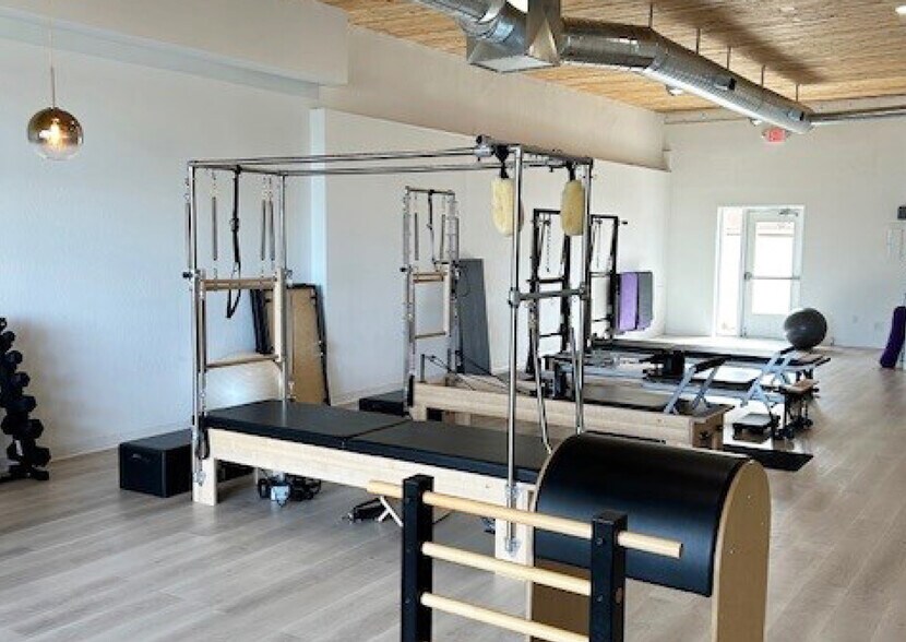 More Photos Of 12700 San Rafael Ave NE, Albuquerque Freestanding For Lease