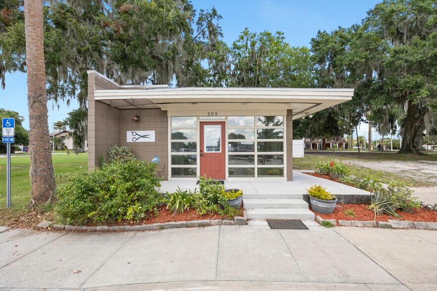 More Photos Of 203 Laurel St, Palatka Office For Sale
