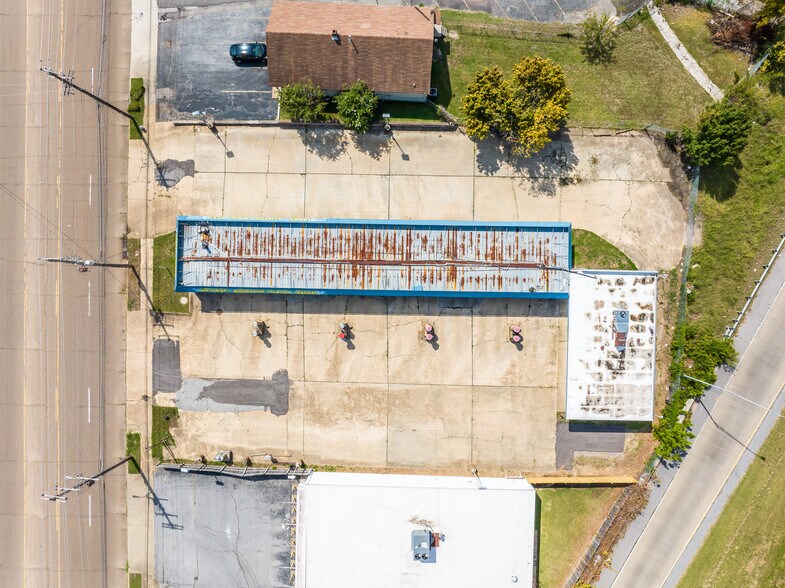 More Photos Of 2963-2967 Austin Peay Hwy, Memphis Carwash For Lease