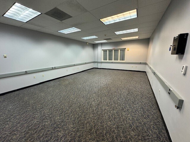 More Photos Of 3701 NW 82nd Ave, Doral Industrial For Lease