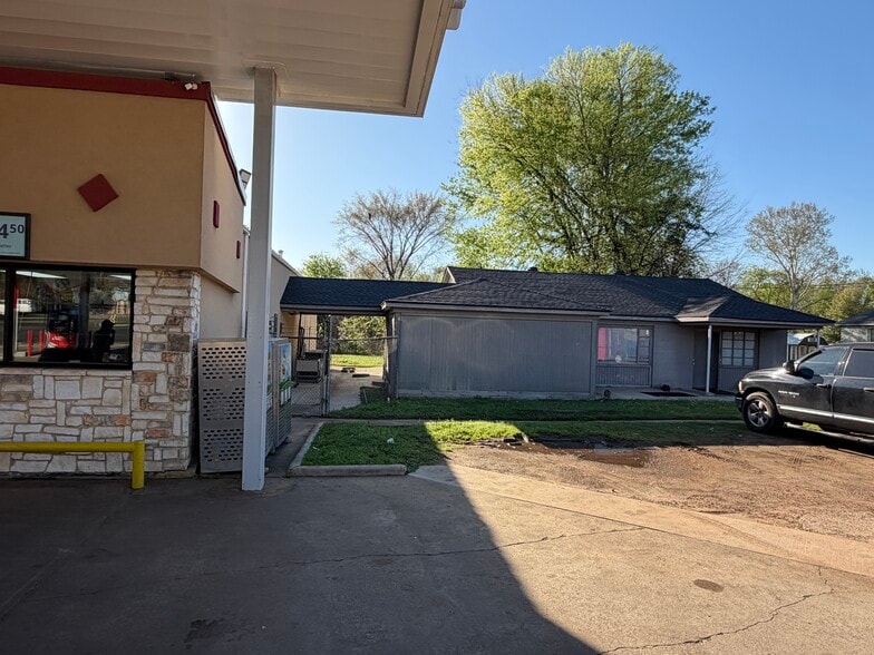 More Photos Of 1515 S Mobberly Ave, Longview Convenience Store For Sale