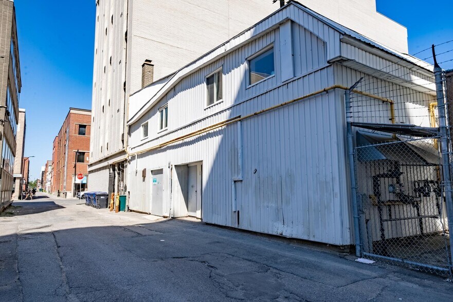 More Photos Of 115-119 Cedar St, Greater Sudbury General Retail For Sale