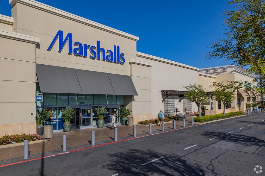 More Photos Of 12235 Seal Beach Blvd, Seal Beach Unknown For Lease