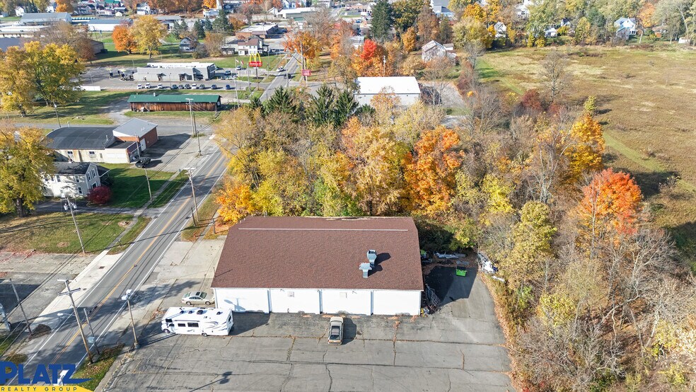 More Photos Of 409 E Main St, Andover Flex For Lease