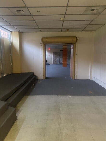More Photos Of 911-917 W 1st Ave, Spokane Office For Sale