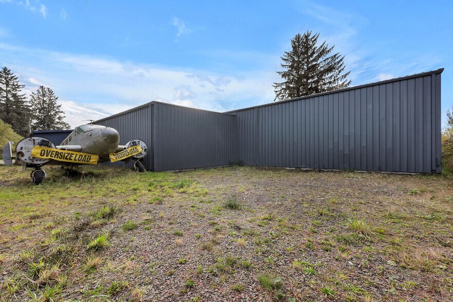 More Photos Of 1425 SE 9th St, Warrenton Warehouse For Lease