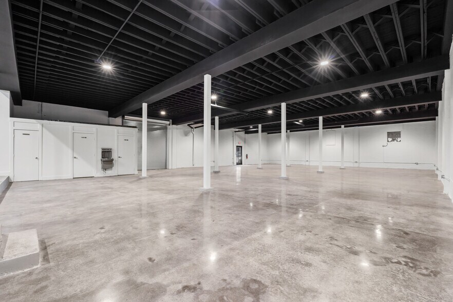 More Photos Of 1731 N Miami Ave, Miami General Retail For Lease