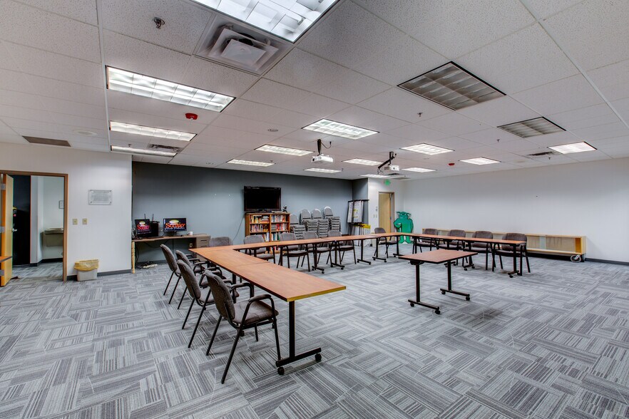 More Photos Of 5630 Ward Rd, Arvada Flex For Sale