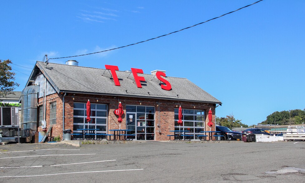 More Photos Of 45 S Route 9W, West Haverstraw Unknown For Lease