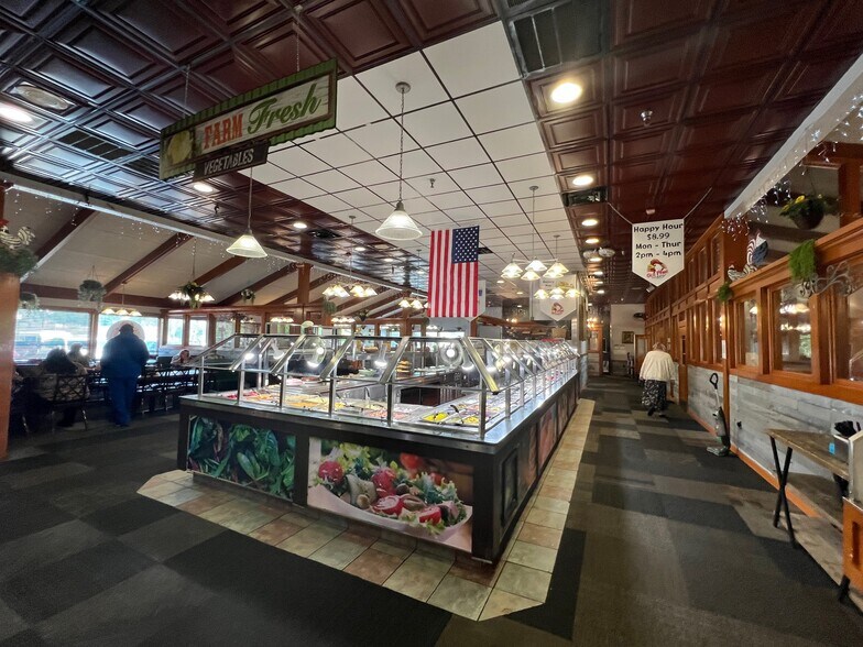 More Photos Of 8465 Tara Blvd, Jonesboro Restaurant For Sale