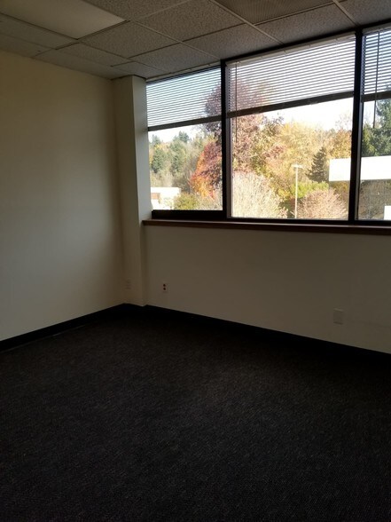 More Photos Of 1314 Central Ave S, Kent Office For Lease