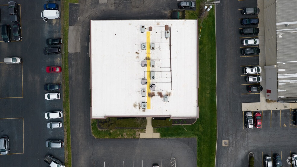 More Photos Of 5150 E Main St, Whitehall Office For Lease