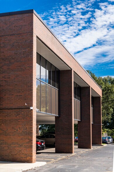 More Photos Of 8595 College Blvd, Overland Park Office For Sale