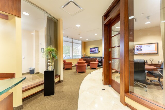 More Photos Of 1540 International Pky, Lake Mary Office For Sale