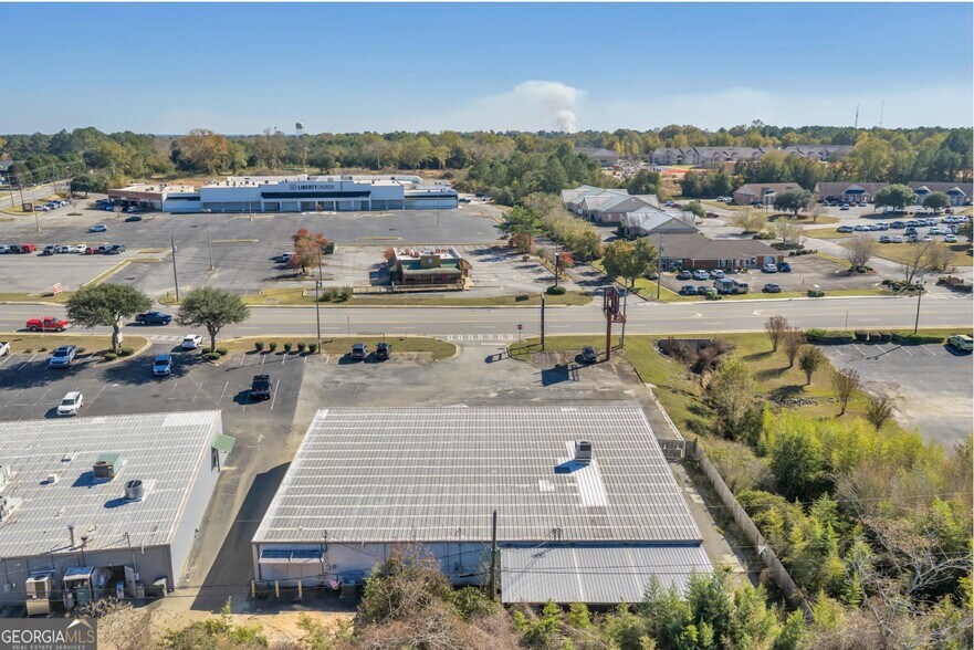 More Photos Of 905 Hillcrest Pky, Dublin Storefront For Sale