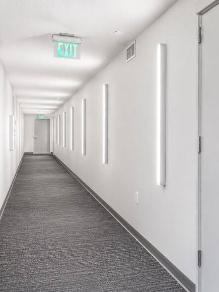 More Photos Of 1017 N La Cienega Blvd, West Hollywood Loft Creative Space For Lease