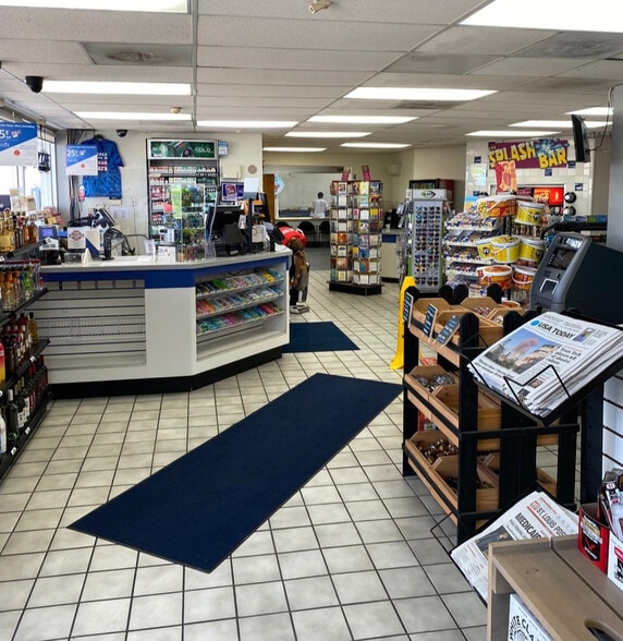 More Photos Of 1700 Ford Ln, Saint Charles Carwash For Sale
