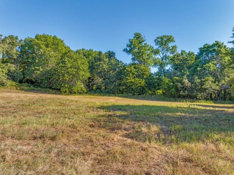 More Photos Of 3737 E Highway 199, Springtown Land For Sale
