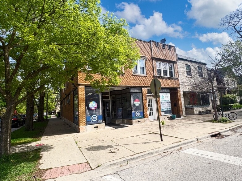 More Photos Of 1529 Greenleaf St, Evanston Apartments For Sale