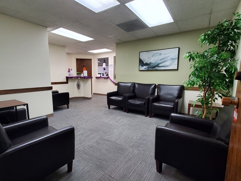 More Photos Of 6909 S Holly Cir, Centennial Office For Sale