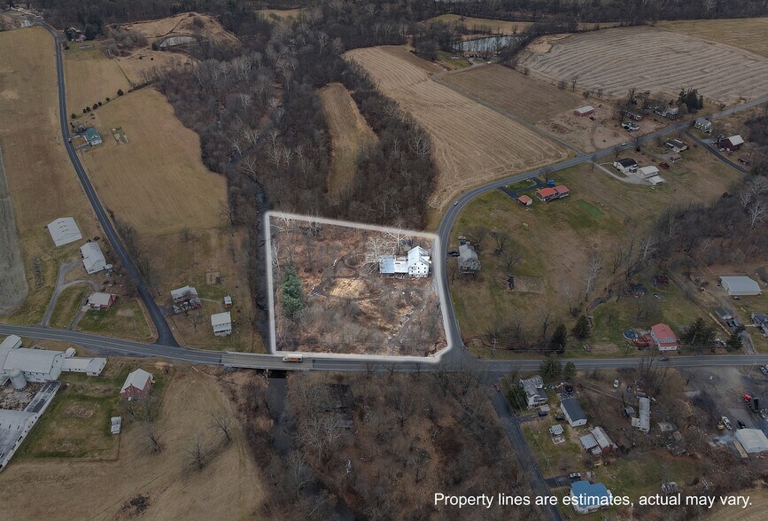 More Photos Of 624 Center Mills Rd, Aspers Specialty For Sale