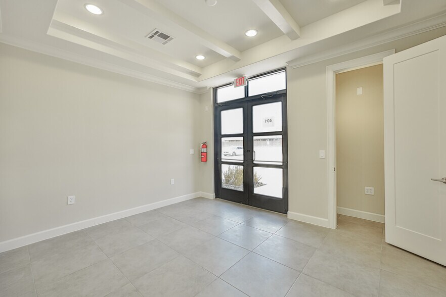 More Photos Of 8118 Fry Rd, Cypress Unknown For Lease