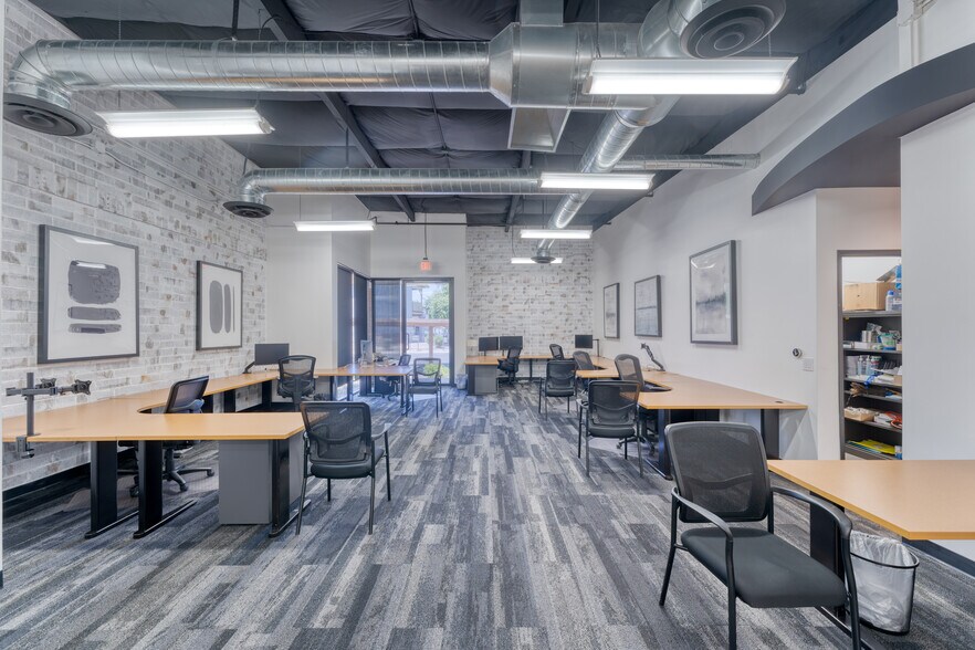 More Photos Of 1830 W University Dr, Tempe Light Distribution For Lease