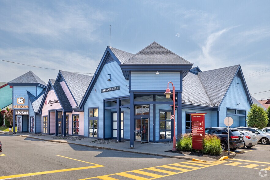 More Photos Of 100-105 Avenue Guindon, St-Sauveur Unknown For Lease