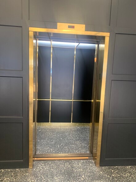 More Photos Of 114-122 N Artsakh St, Glendale Office For Lease