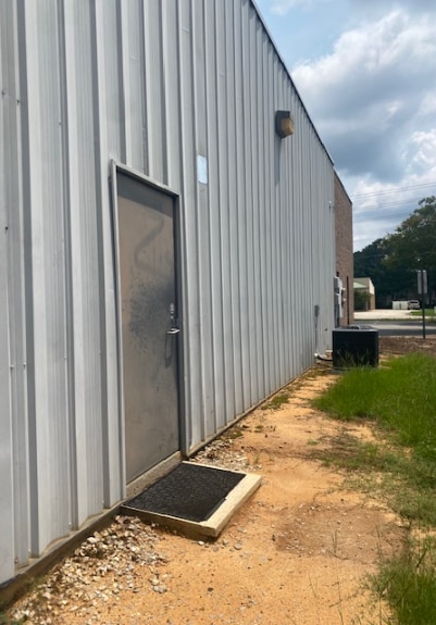 More Photos Of 3517 Airport Blvd NW, Wilson Flex For Lease