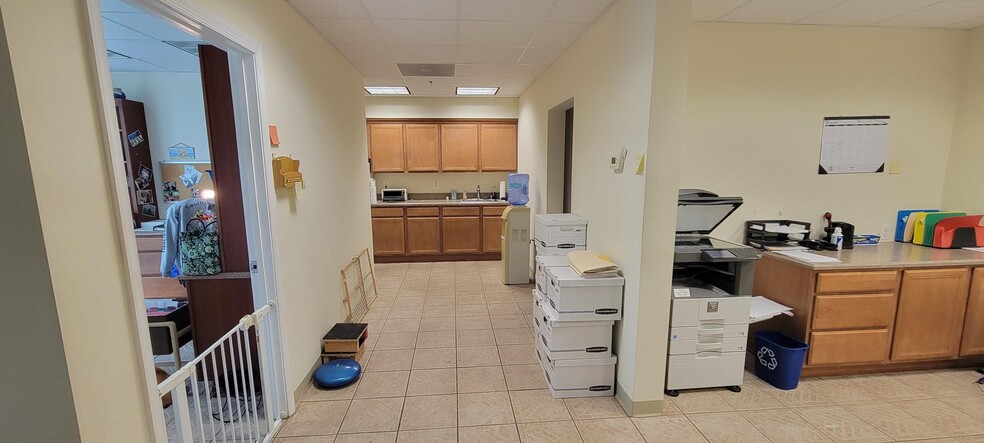 More Photos Of 5800 Woodcliff Rd, Bowie Warehouse For Sale