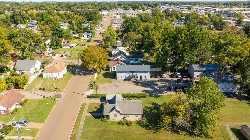 More Photos Of 422 W Jackson St, Union City Apartments For Sale