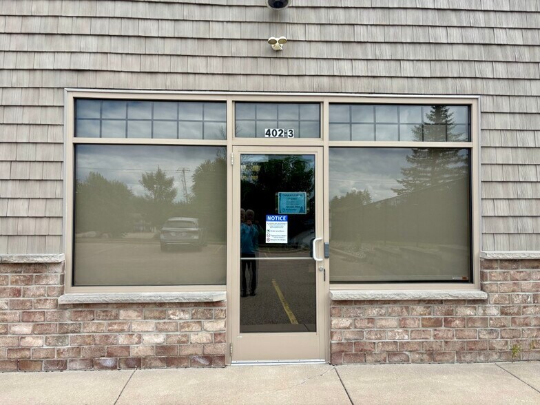 More Photos Of 402 N Genesee St, Wittenberg Fast Food For Sale