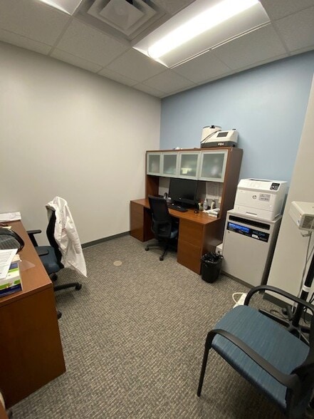 More Photos Of 5175 Morse Rd, Columbus Medical For Lease