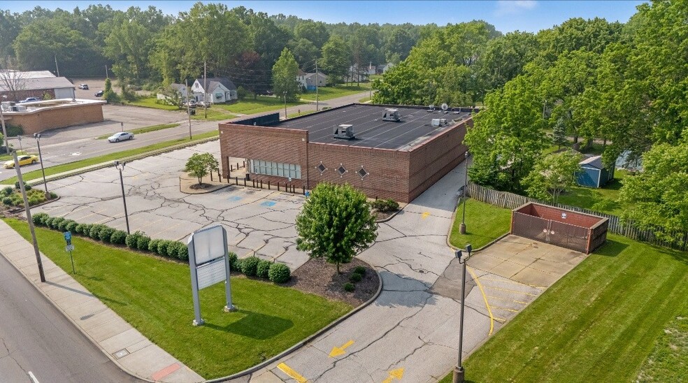 More Photos Of 2840 Youngstown Rd SE, Warren Drugstore For Sale