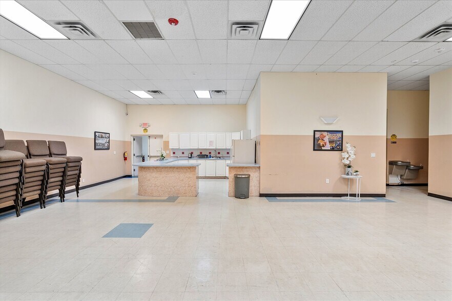 More Photos Of 2601-2699 N State Road 7, Lauderhill Unknown For Lease