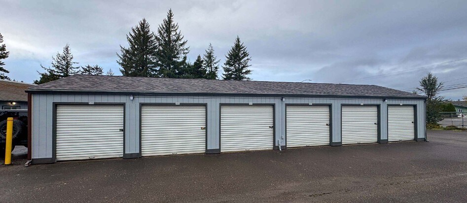 More Photos Of 1785 Ocean Blvd NW, Coos Bay Self Storage For Sale