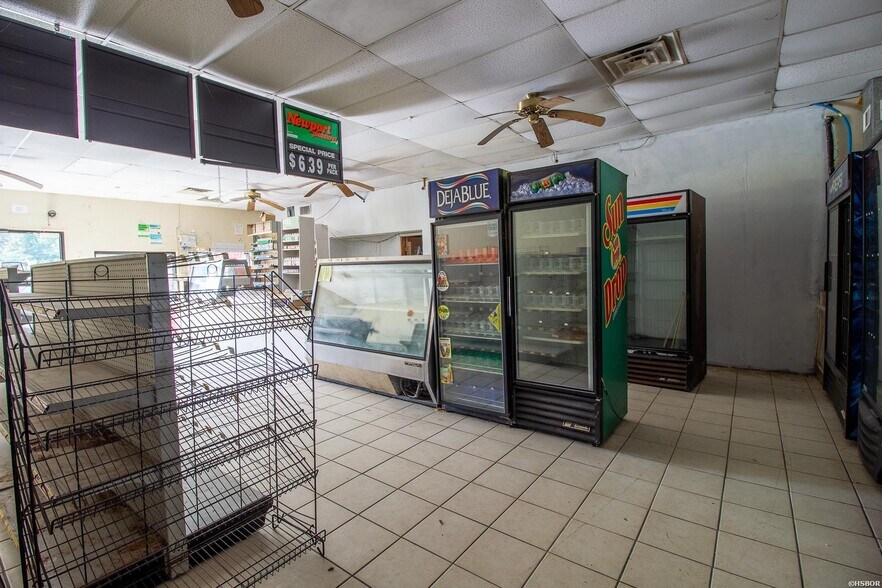 More Photos Of 8300 Woodson Lateral Rd, Woodson Convenience Store For Sale