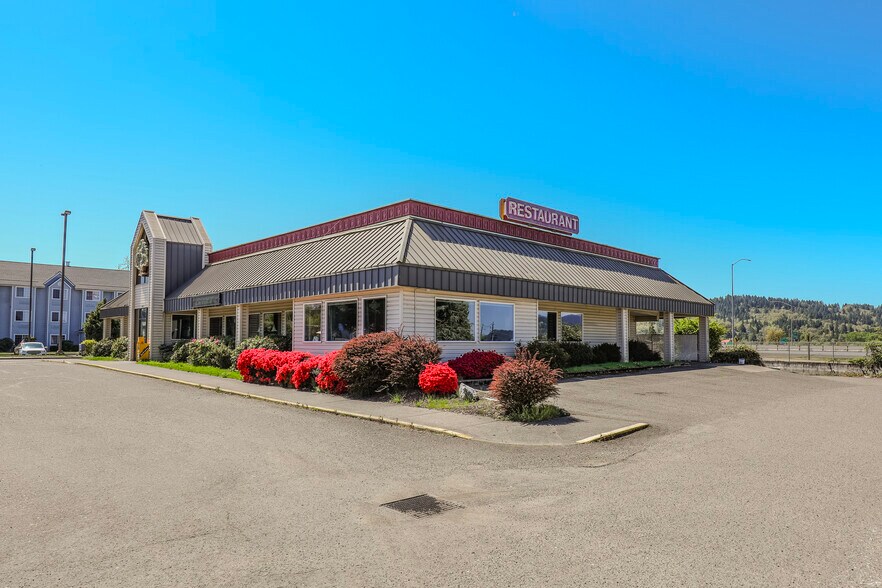 More Photos Of 125 Ponderosa Dr, Sutherlin Restaurant For Sale