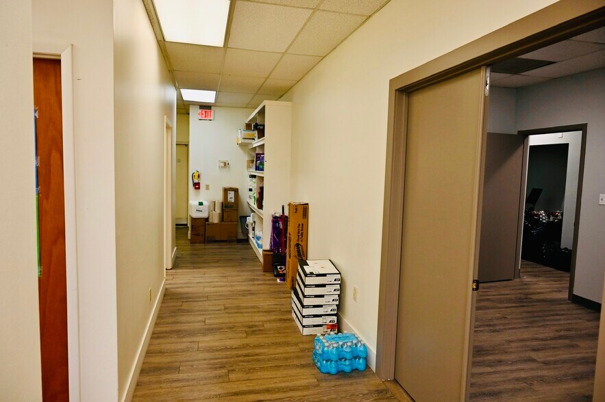 More Photos Of 8000-8004 N Armenia Ave, Tampa Medical For Lease