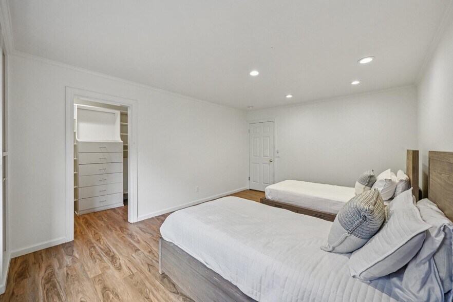 More Photos Of 1605 Lucas Valley Rd, San Rafael Healthcare For Sale
