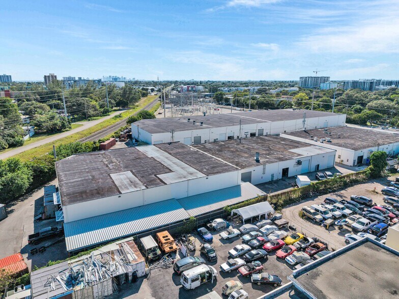 More Photos Of 12955 NE 14th Ave, North Miami Warehouse For Sale