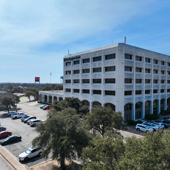 More Photos Of 7001 Boulevard 26, North Richland Hills Office For Sale