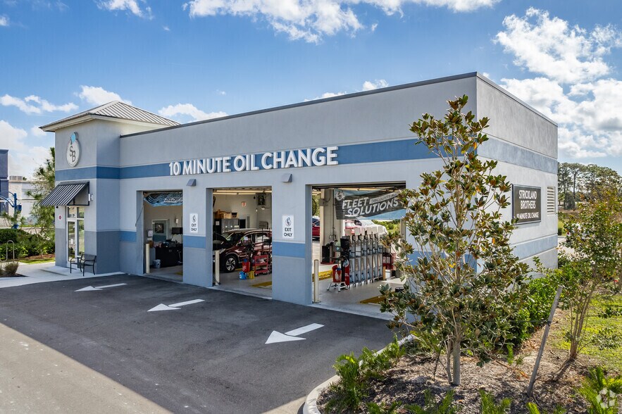 More Photos Of 610 E Burleigh Blvd, Tavares Auto Repair For Sale