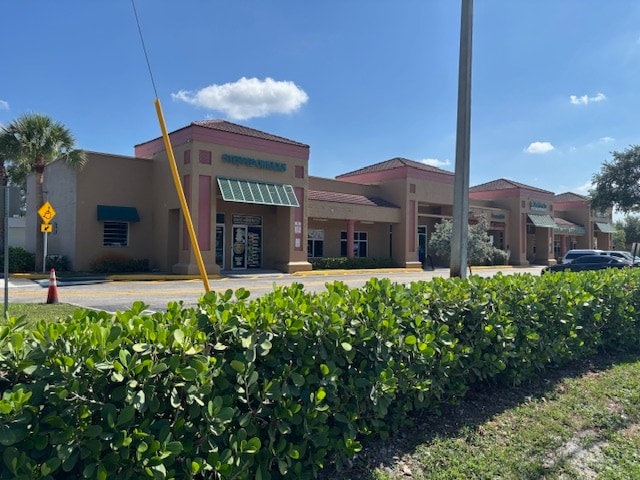 More Photos Of 12393-12399 Pembroke Rd, Pembroke Pines Unknown For Lease