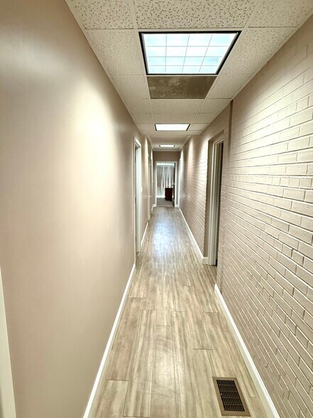 More Photos Of 108 S Main St, Madisonville Office Residential For Sale
