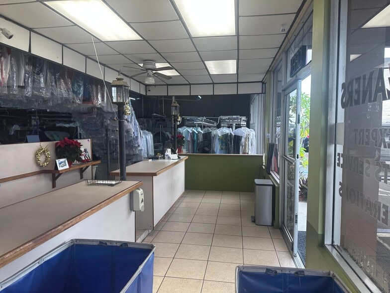 More Photos Of 1152 Court St, Clearwater Freestanding For Sale