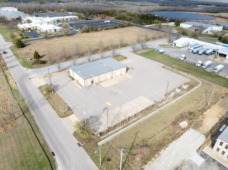 More Photos Of 3702 Hy Point Blvd, Rolla Industrial For Sale