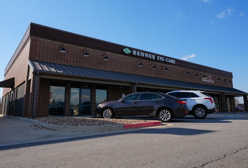 Primary Photo Of 6210 Huntington Cir, Fort Smith Storefront For Sale